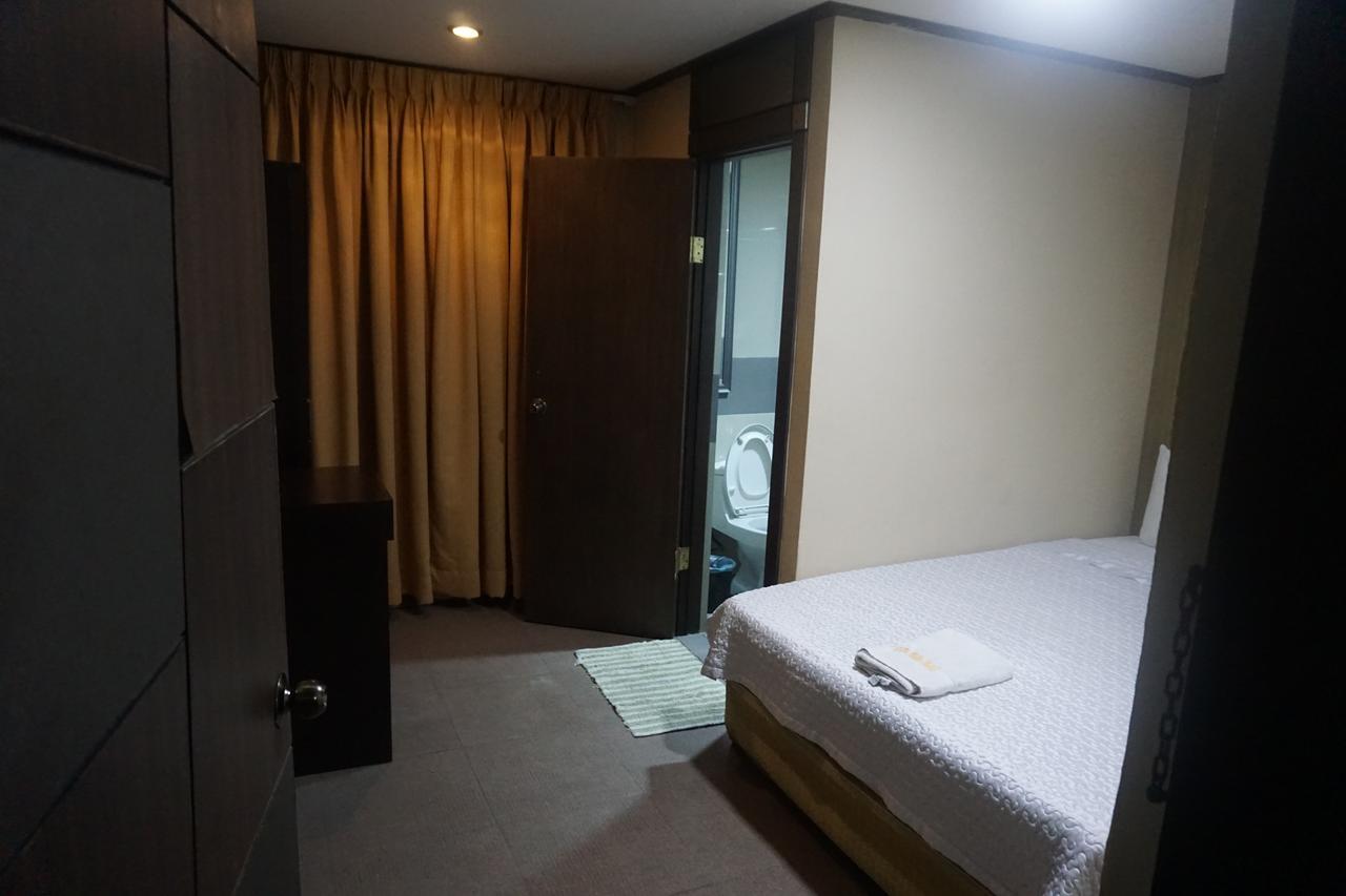 The Shila Philla Hotel 마카티 외부 사진